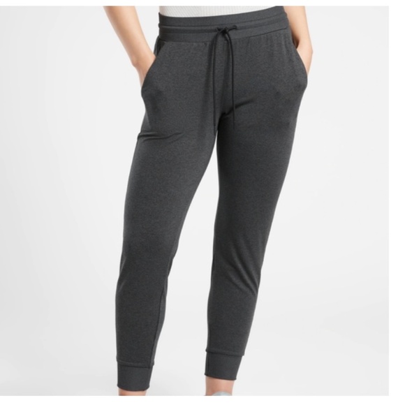 ATHLETA Uptempo Jogger Metropolis Grey / Coast Grey Size XS - Picture 2 of 15